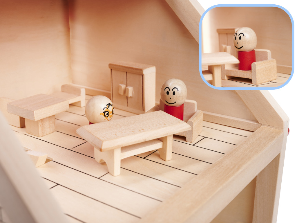 KX6486 Domek dla lalek drewniany + mebelki i ludziki 40cm 5